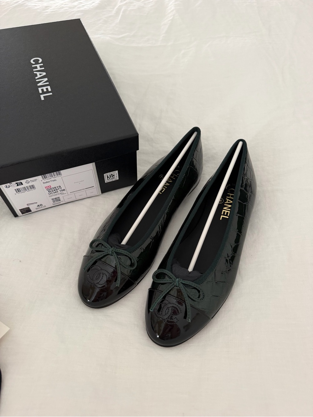 Chanel Metiers d’Art 26 Green Croc Ballet Flats - Picture 2 of 7
